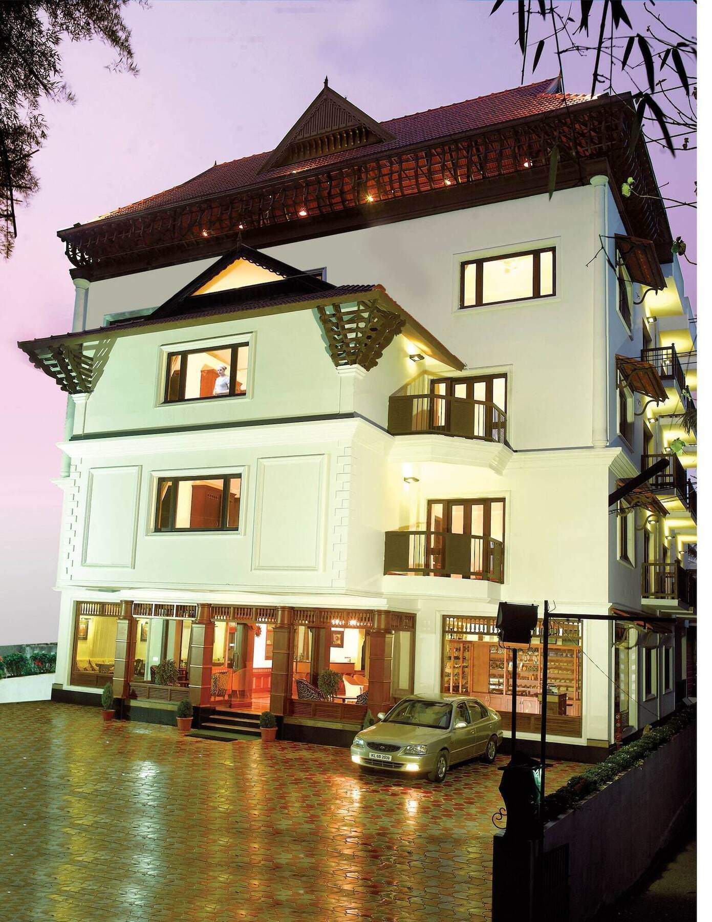 Grand Thekkady Hotel Kumily Bagian luar foto