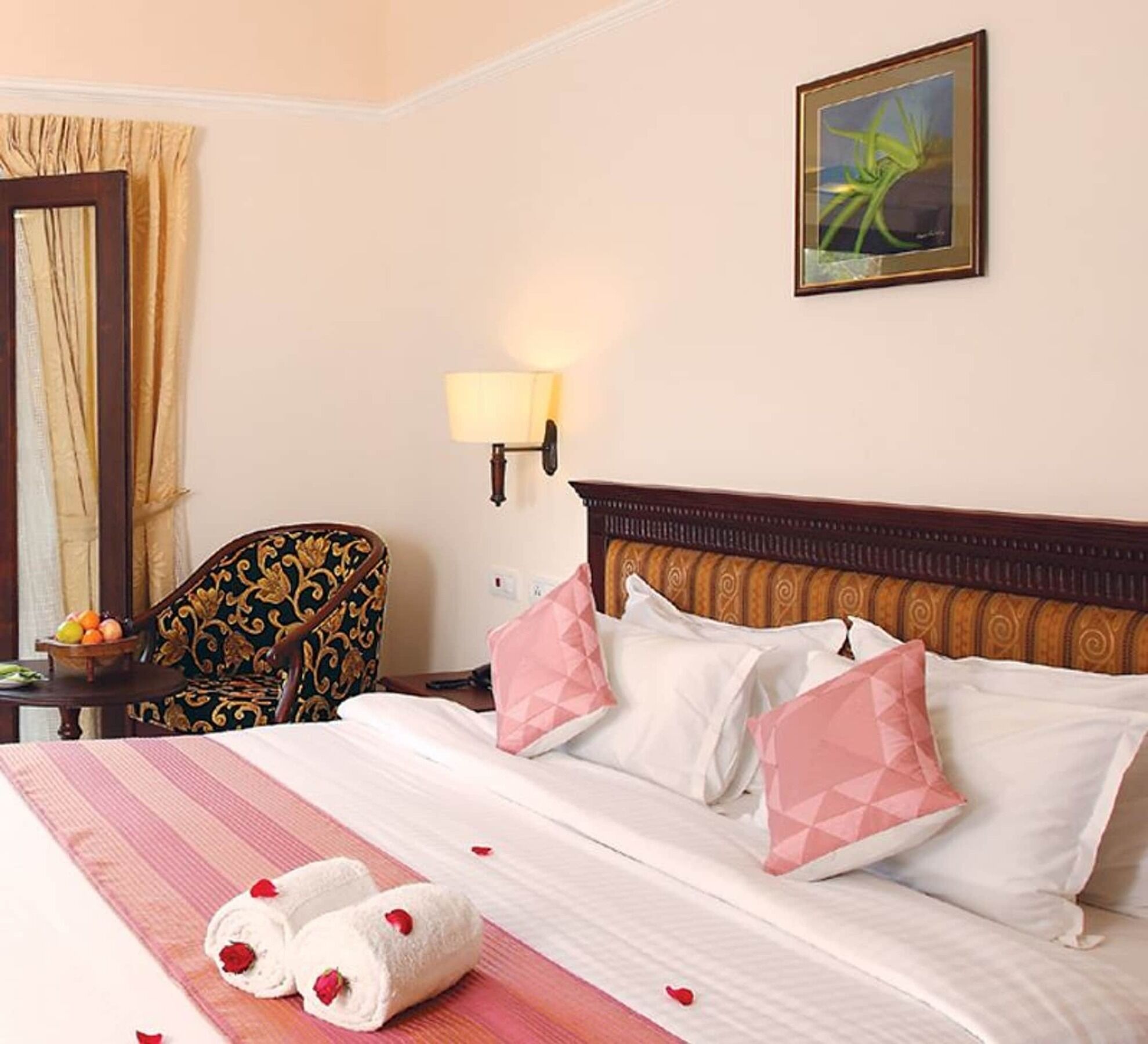 Grand Thekkady Hotel Kumily Bagian luar foto