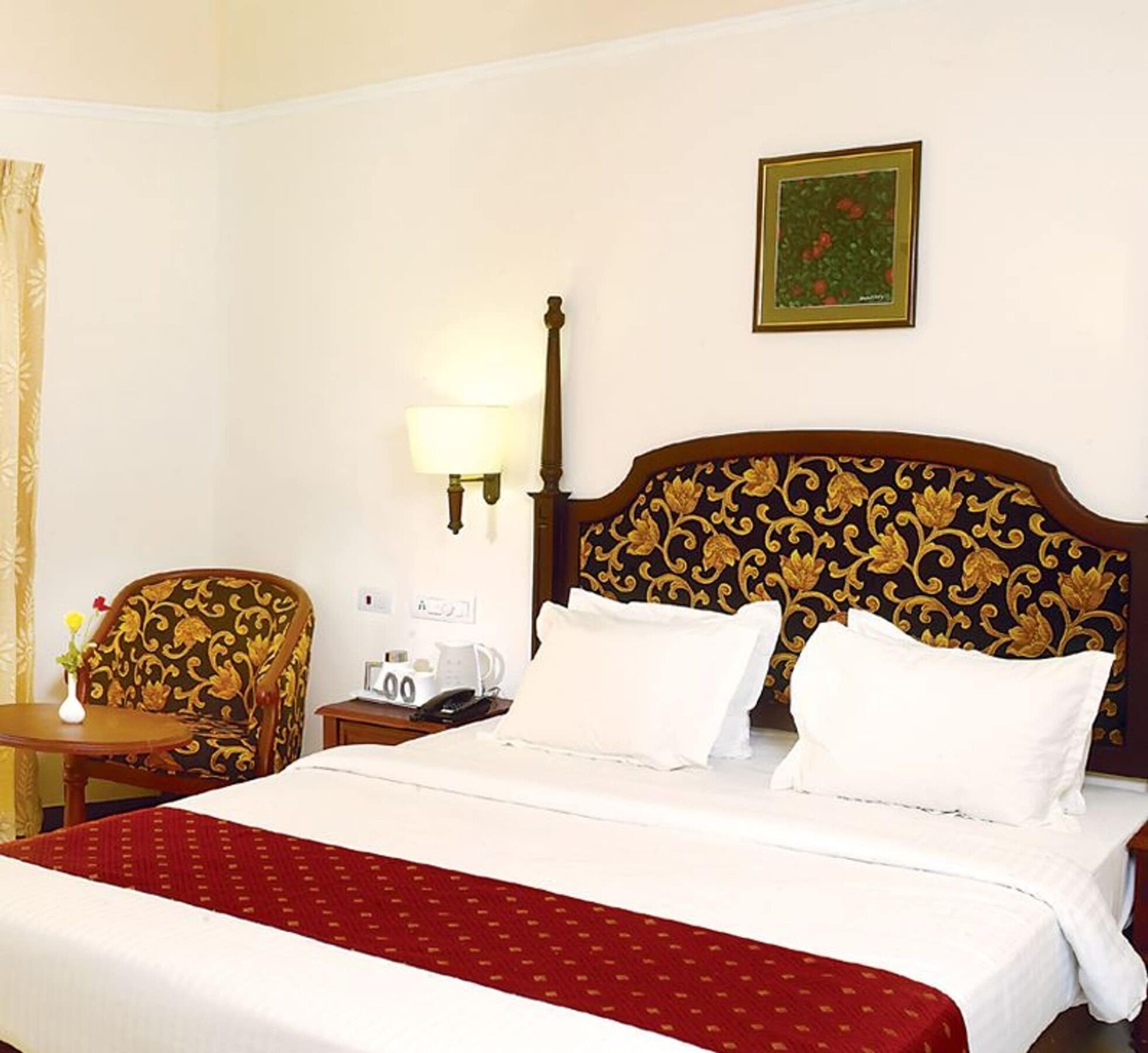 Grand Thekkady Hotel Kumily Bagian luar foto